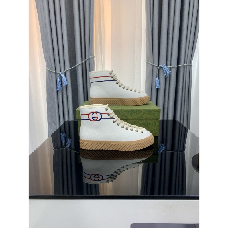 G*u*i casual shoes